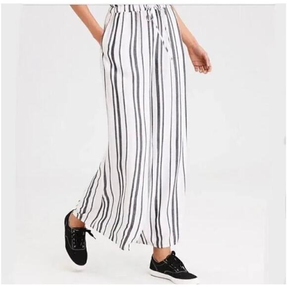 American Eagle Outfitters Pants - American Eagle Wide Leg White and Blue Striped Pants